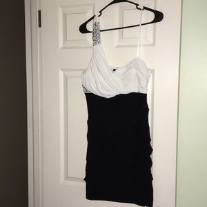 New Black and white dress